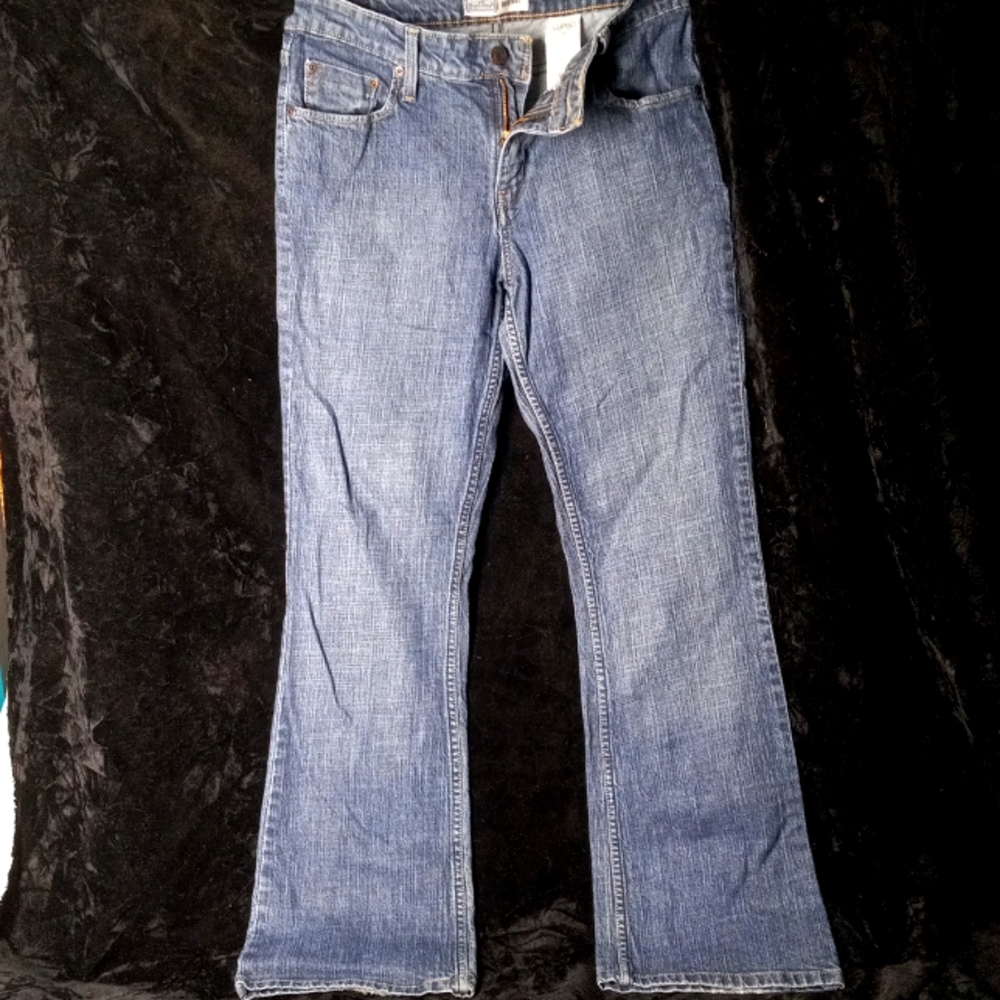 111 Levi Jeans size 10 misses pockets zipper button shipping Denim boot cut - Picture 1 of 14
